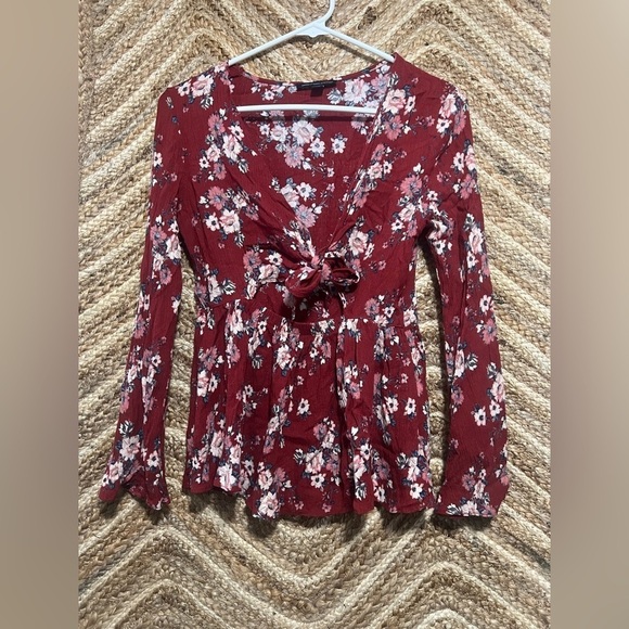 American Eagle Outfitters Tops - American Eagle Women's Red Floral Long Sleeve Front Tie & Cut Out Blouse,Size S